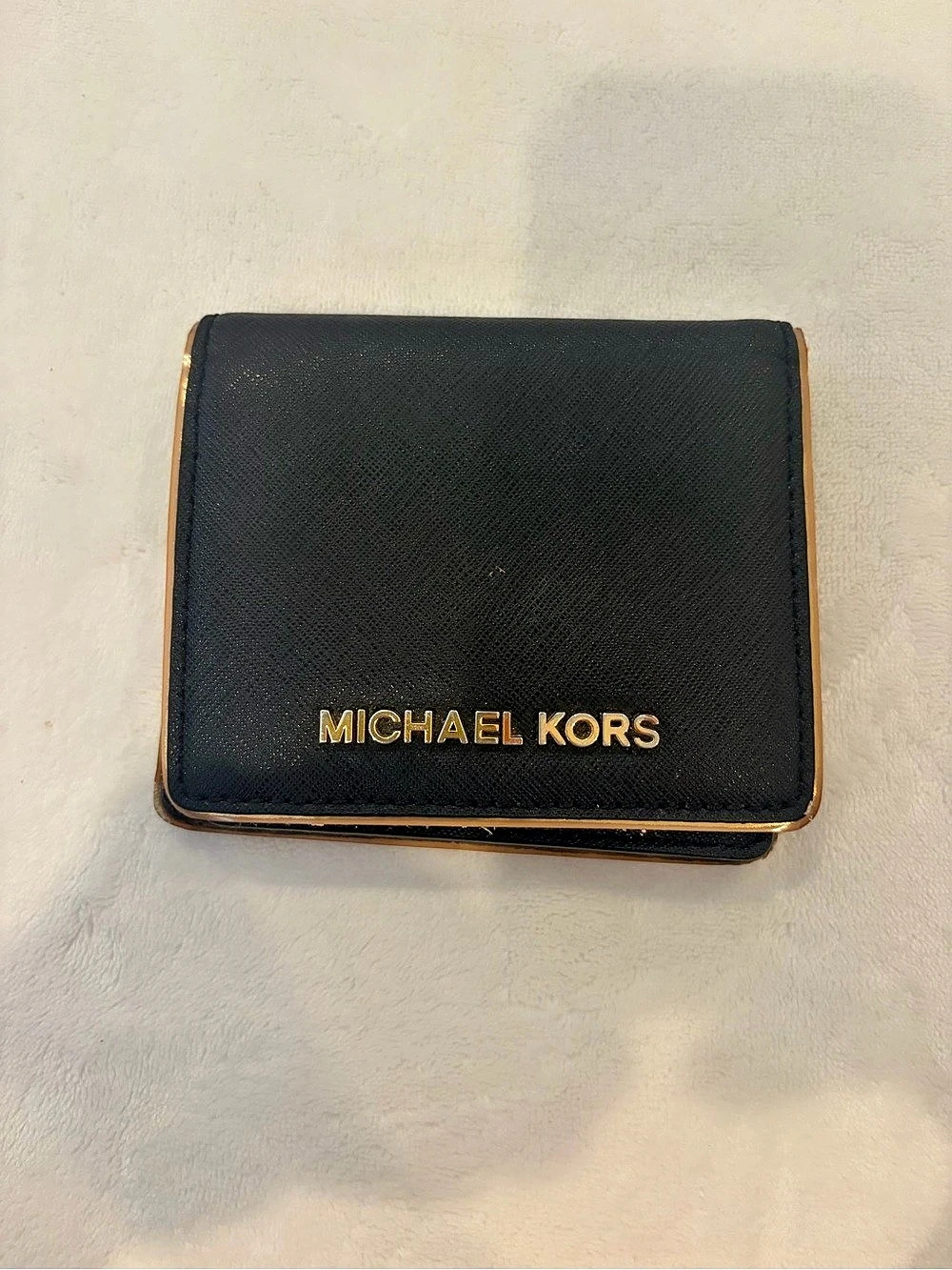 Michael Kors Greenwich Medium Saffiano Leather Bi-Fold Wallet Black